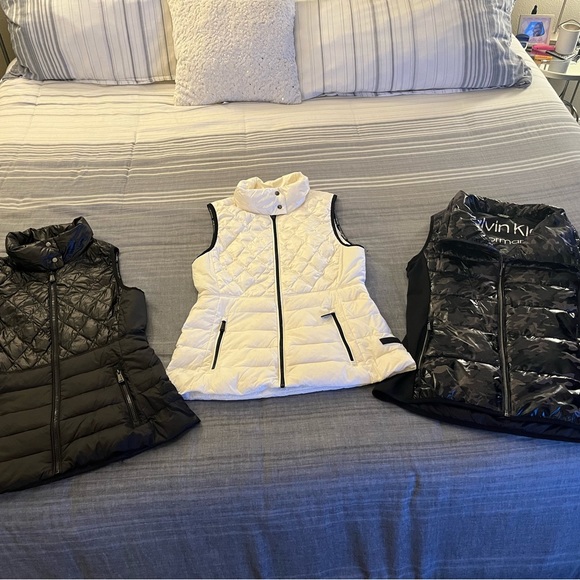 3 Calvin Klein Performance Women's Zip-Up Vests - Picture 10 of 16